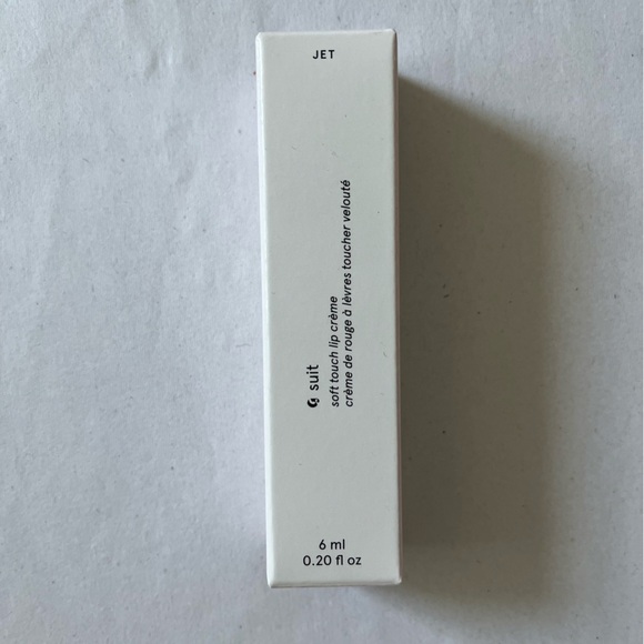 Glossier G Suit Soft touch lip crème color Jet NIB - Picture 7 of 8